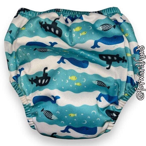 Bundle Sale 3 for $15 | i Play 12 month Diaper | 18-22 lbs UPF 50+ - Picture 3 of 7
